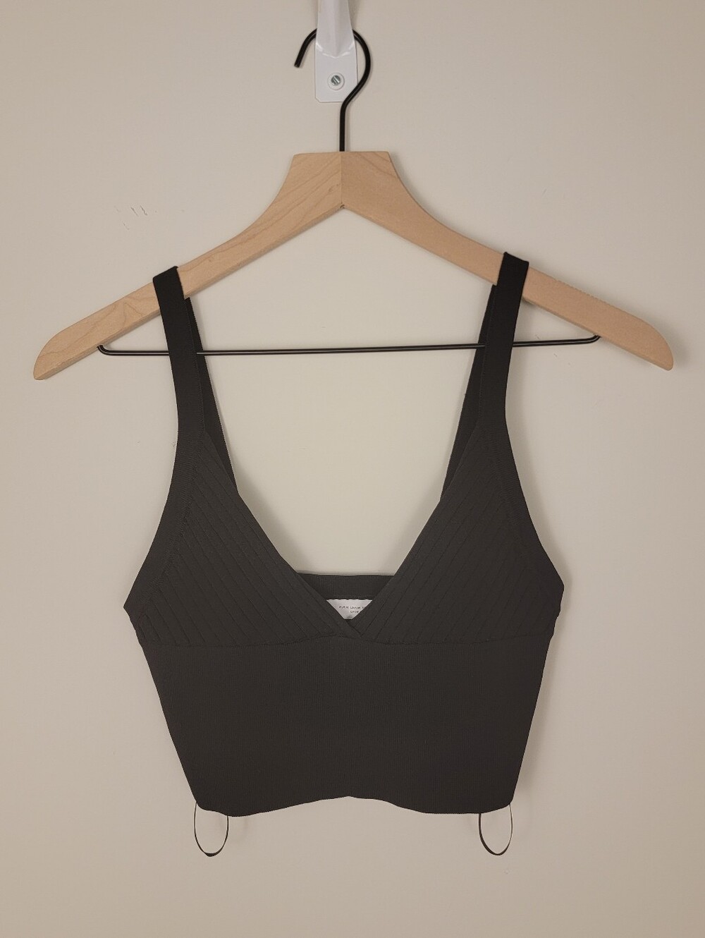 NWOT Zara Black Ribbed Knit V-Neck Crop Top Bralette Women's Size M